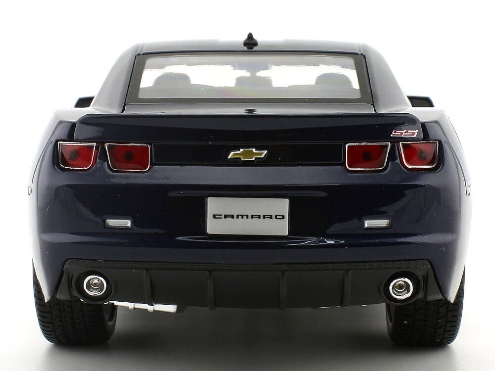 Модель машины - Chevrolet Camaro RS, 1:18   
